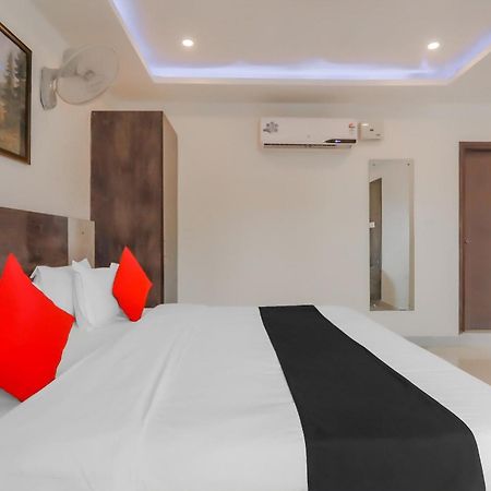 Capital O Royal Galaxy Finesse Near Phoenix Marketcity Bangalore Buitenkant foto